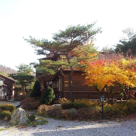 Bench House Villa Pyeongchang Exteriör bild