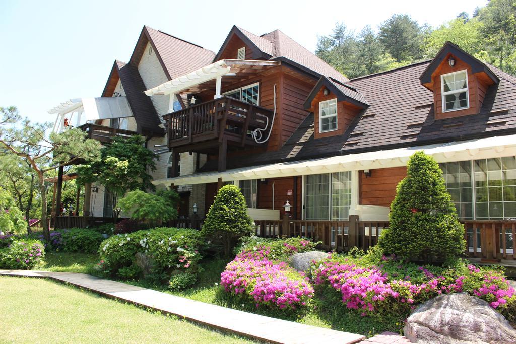 Bench House Villa Pyeongchang Exteriör bild