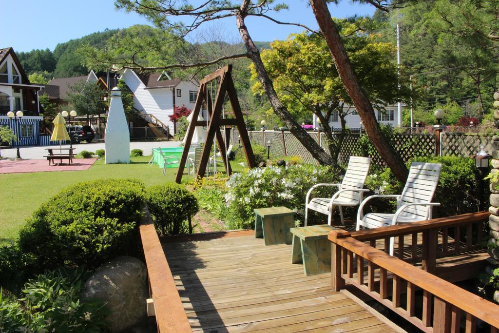 Bench House Villa Pyeongchang Exteriör bild