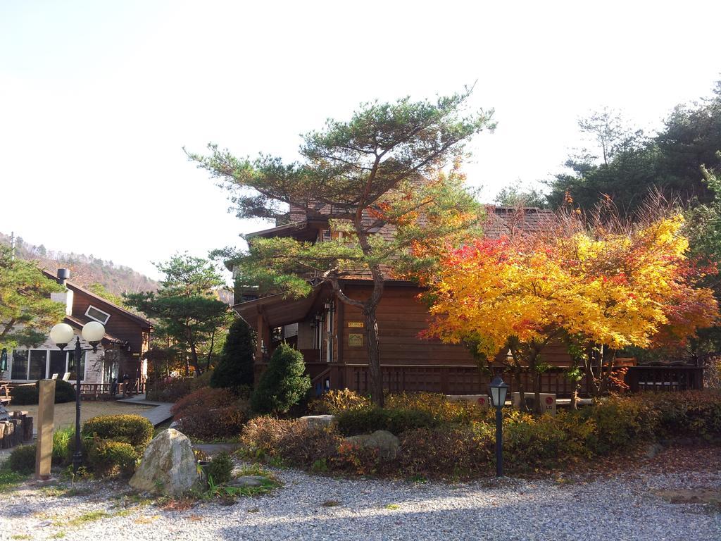 Bench House Villa Pyeongchang Exteriör bild